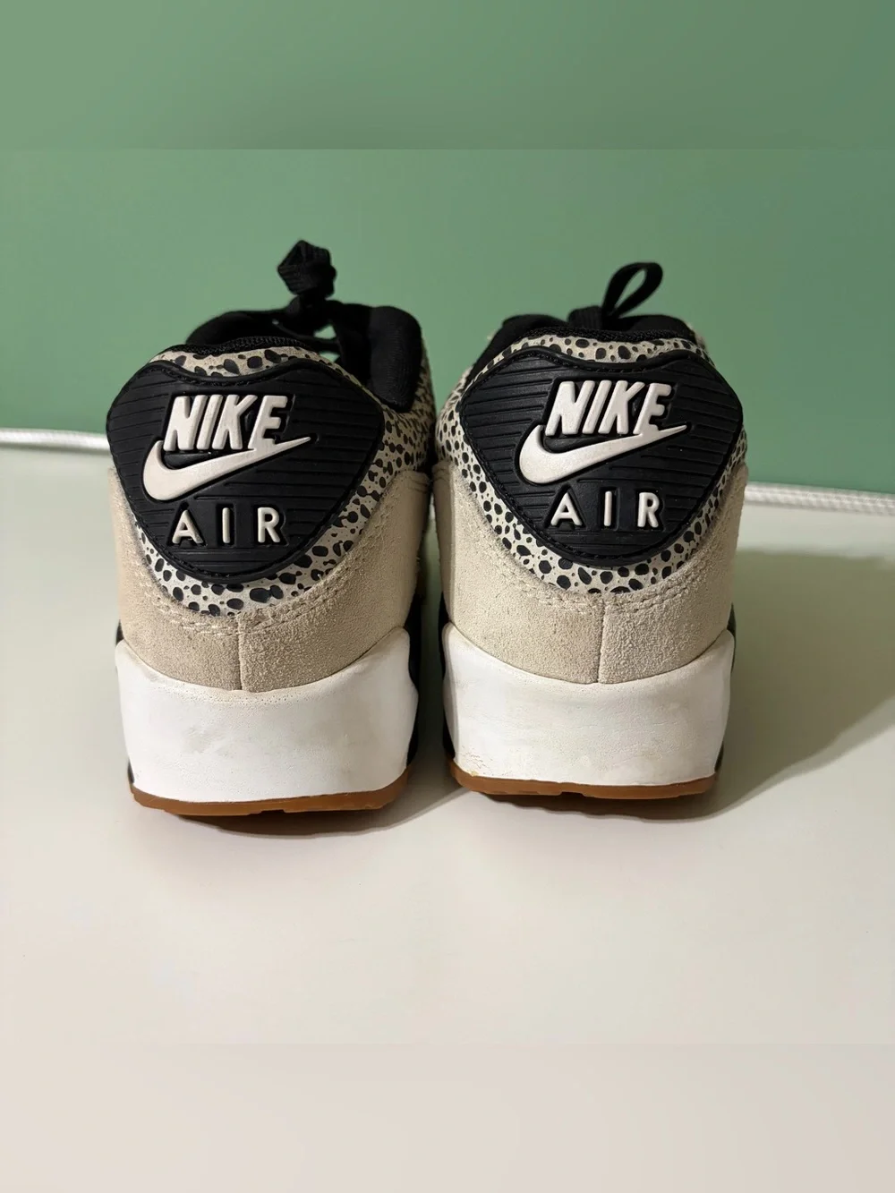 Nike Women’s Air Max Safari Dot Print Sneakers in Black and Cream Size 9.5